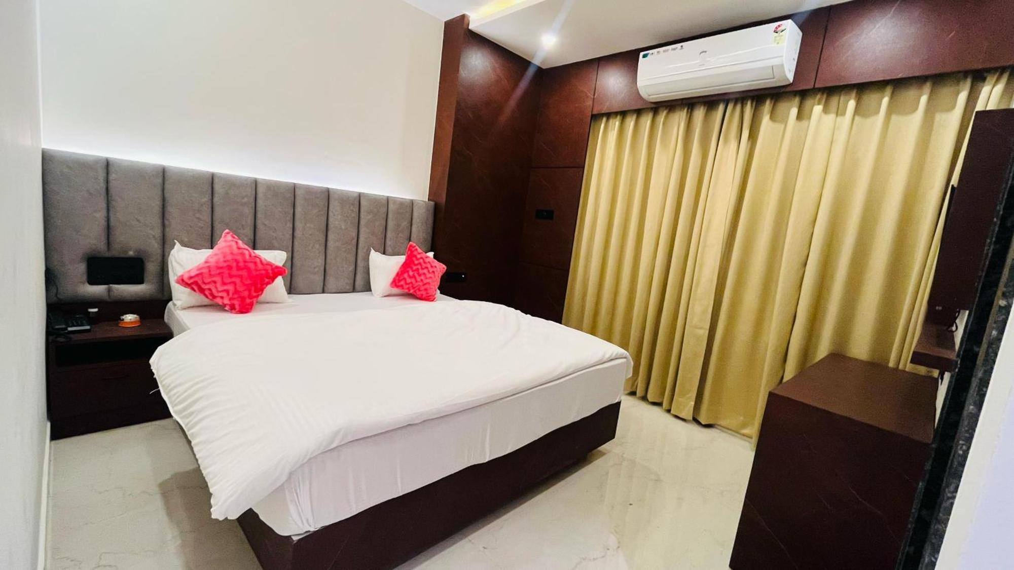 Hotel Revanta Bhilwara Ngoại thất bức ảnh