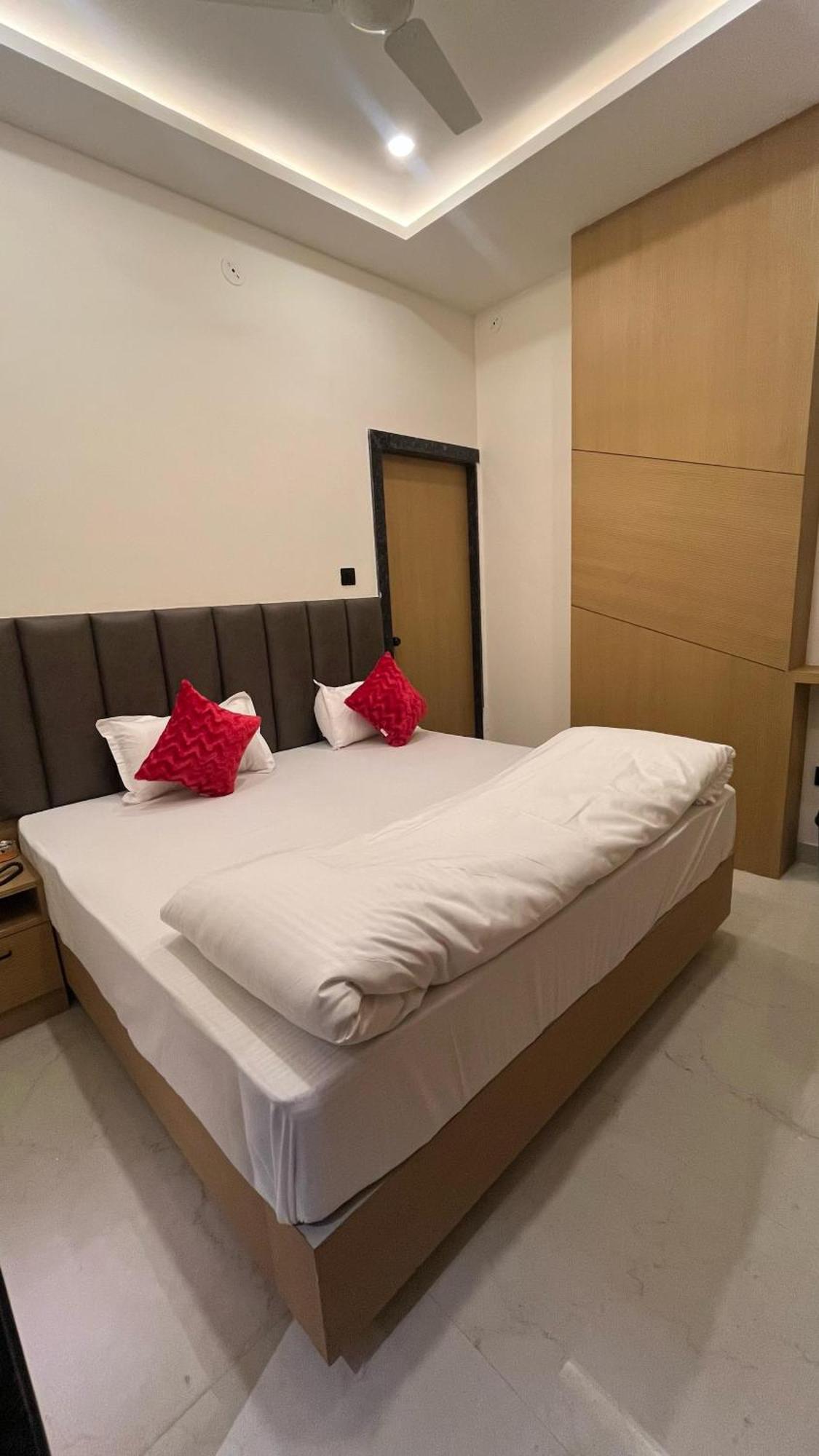 Hotel Revanta Bhilwara Ngoại thất bức ảnh